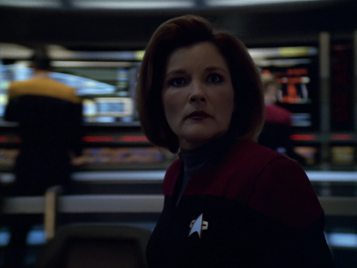 extant_StarTrek_VOY_5x19-TheFight_00725.jpg