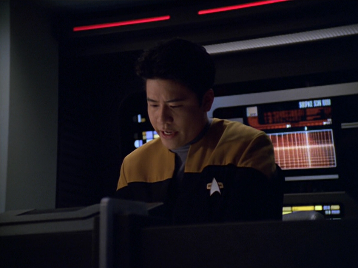 extant_StarTrek_VOY_5x19-TheFight_00821.jpg
