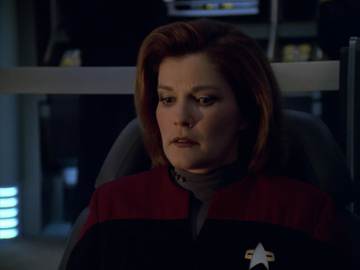 extant_StarTrek_VOY_5x19-TheFight_00834.jpg