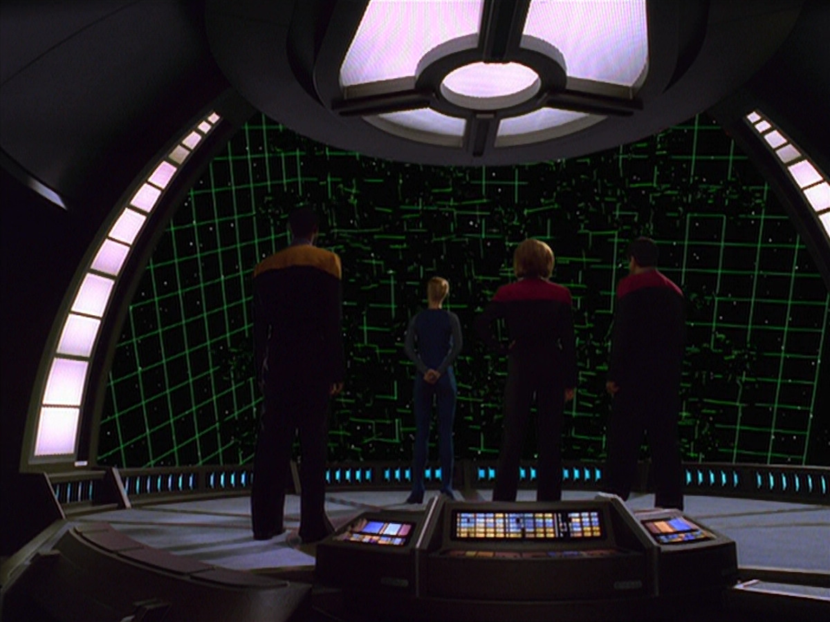 extant_StarTrek_VOY_5x19-TheFight_00846.jpg