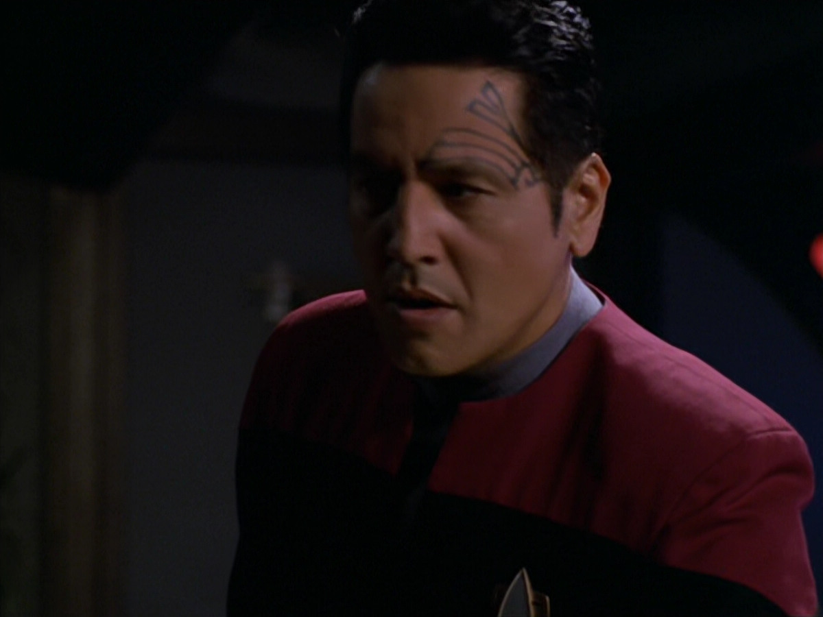 extant_StarTrek_VOY_5x19-TheFight_01007.jpg