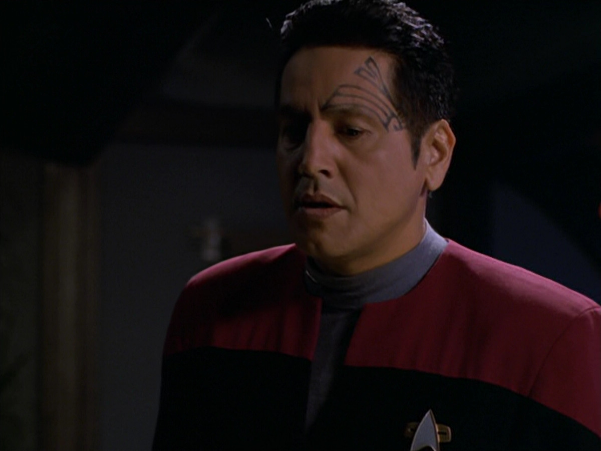 extant_StarTrek_VOY_5x19-TheFight_01012.jpg