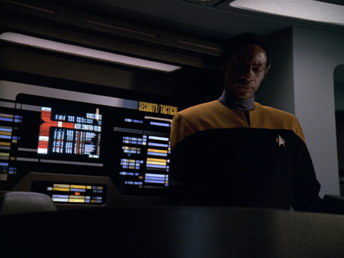 extant_StarTrek_VOY_5x19-TheFight_01087.jpg