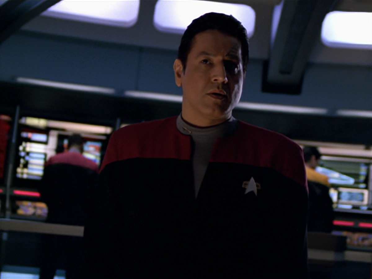extant_StarTrek_VOY_5x19-TheFight_01094.jpg