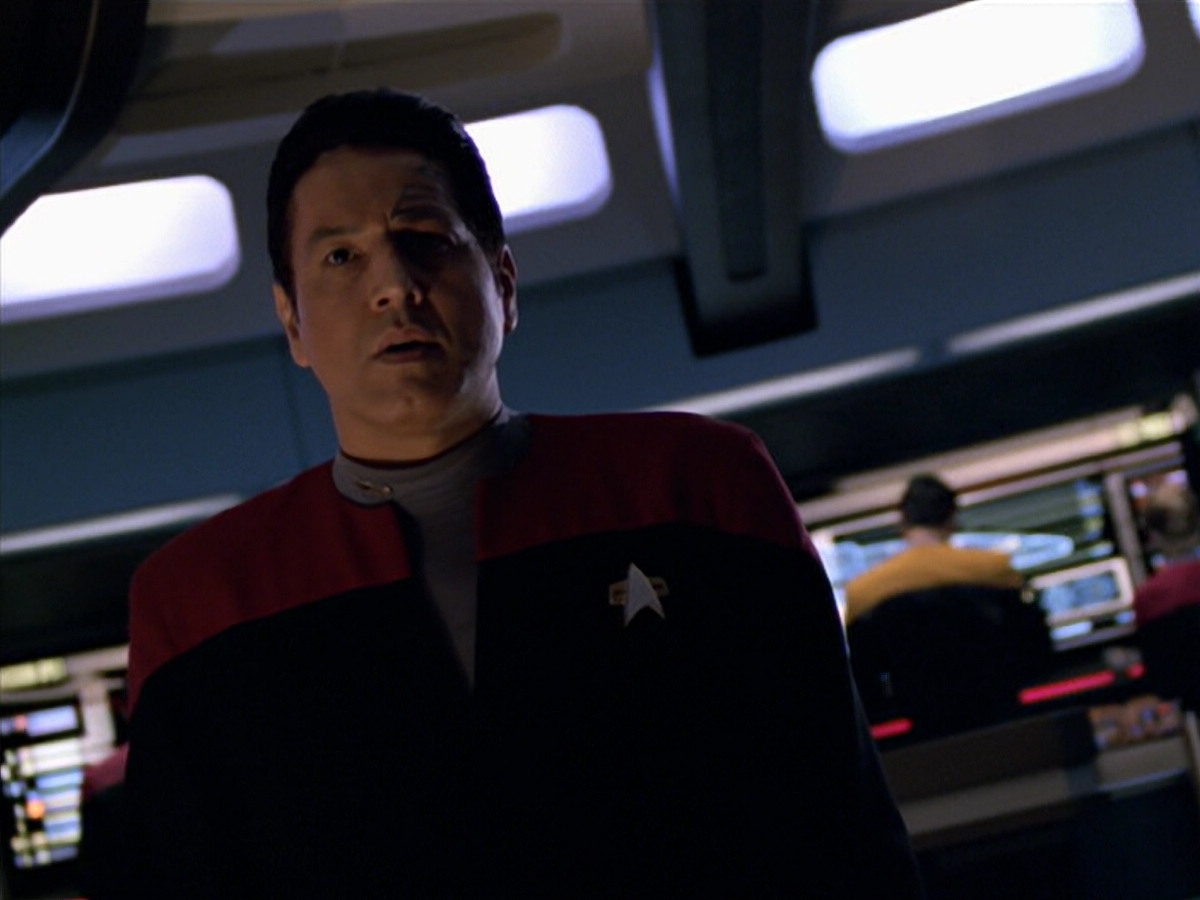 extant_StarTrek_VOY_5x19-TheFight_01103.jpg