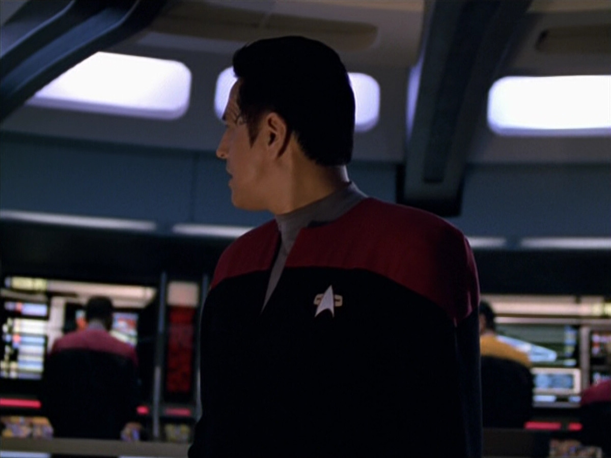 extant_StarTrek_VOY_5x19-TheFight_01108.jpg