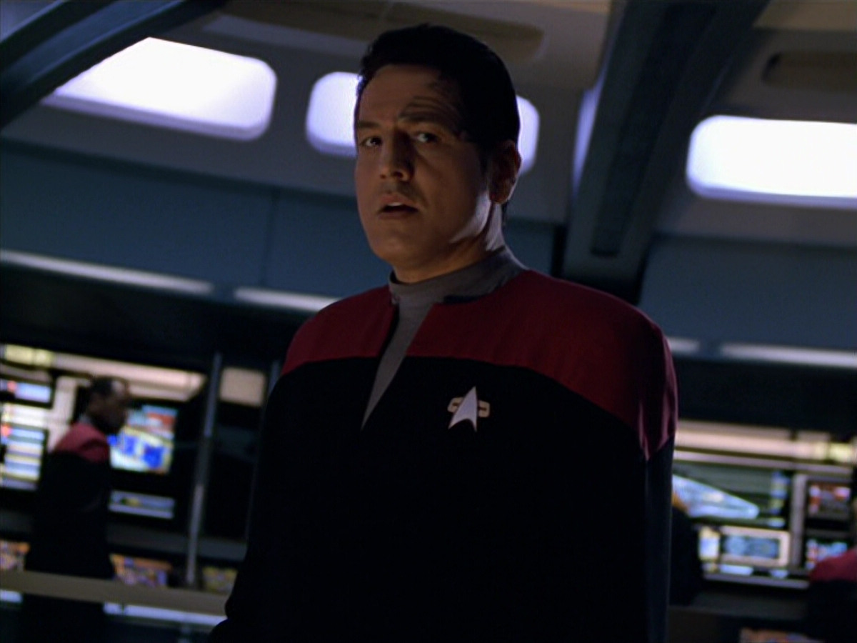 extant_StarTrek_VOY_5x19-TheFight_01111.jpg