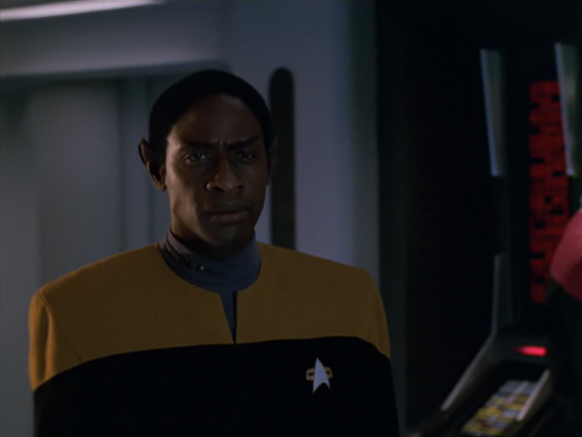 extant_StarTrek_VOY_5x19-TheFight_01127.jpg