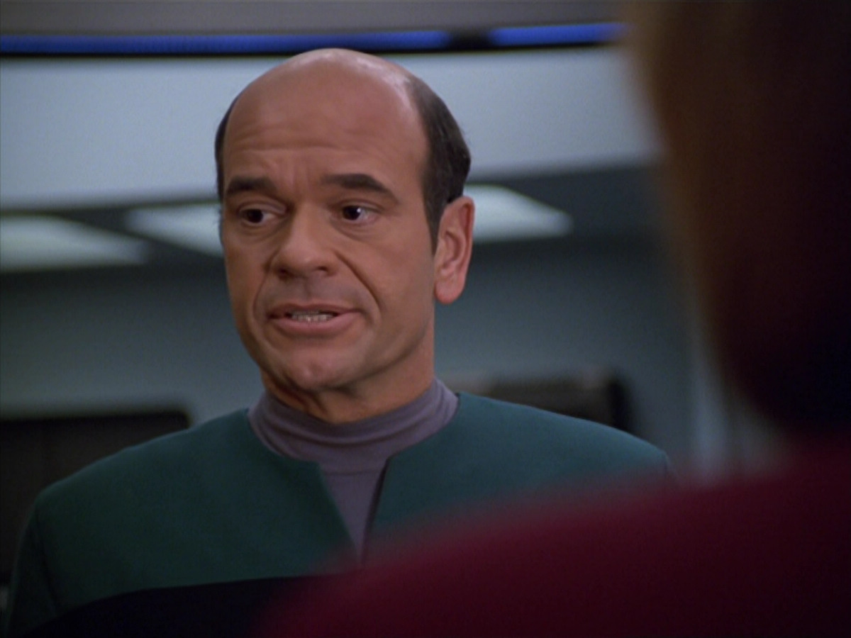 extant_StarTrek_VOY_5x19-TheFight_01237.jpg