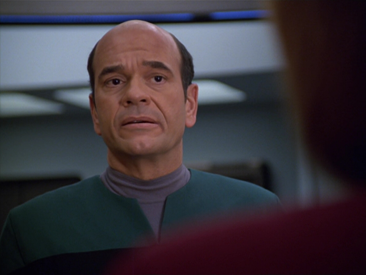 extant_StarTrek_VOY_5x19-TheFight_01258.jpg