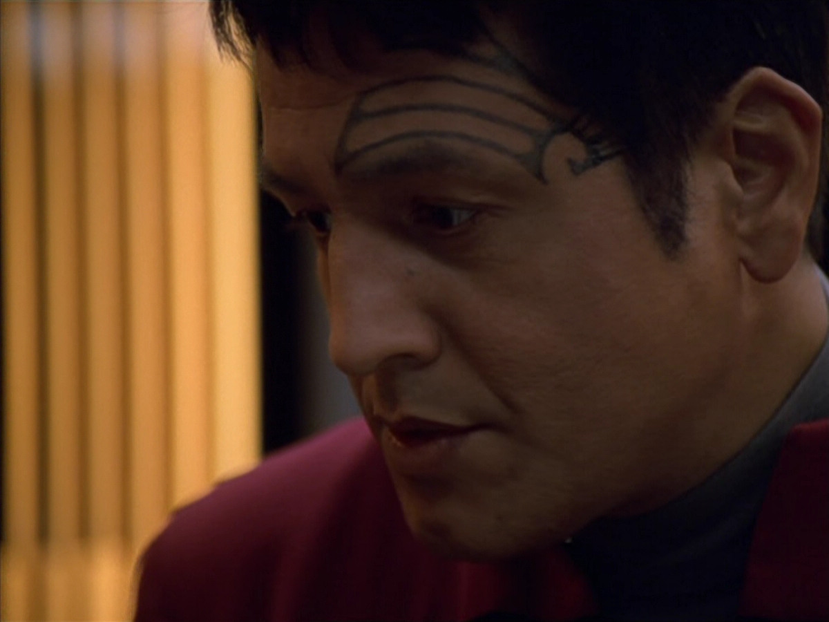 extant_StarTrek_VOY_5x19-TheFight_01311.jpg