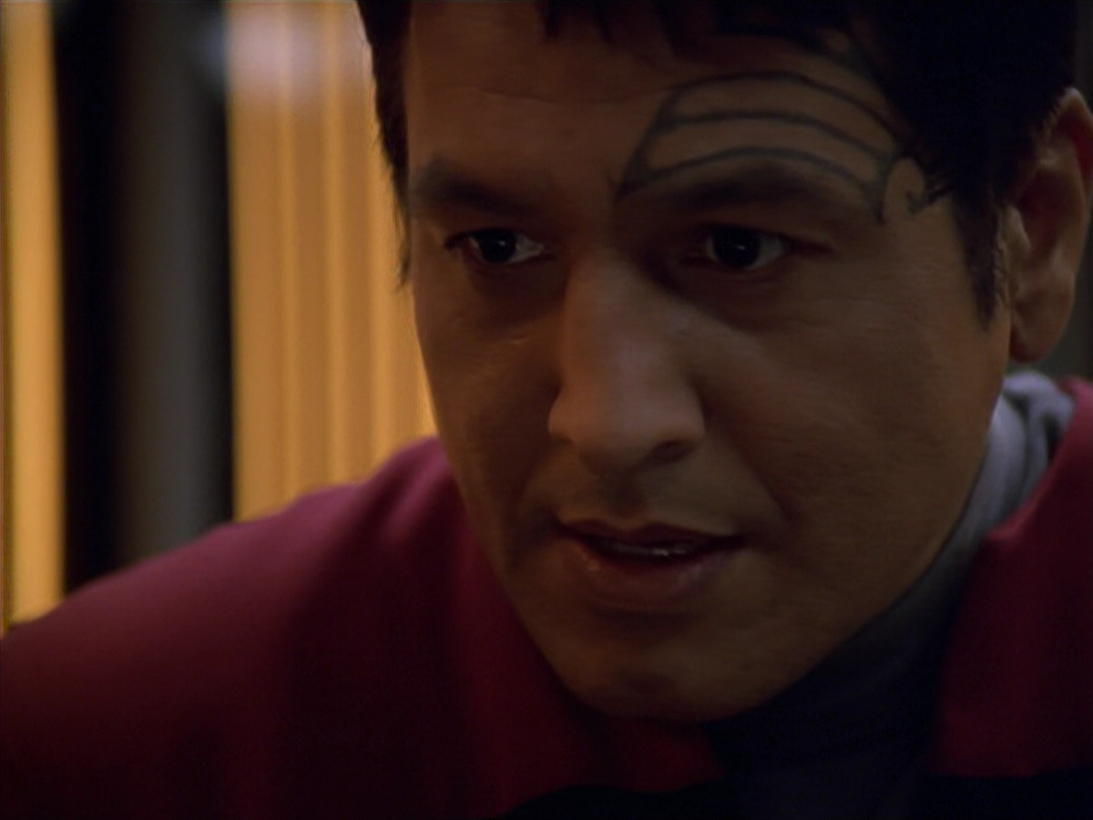 extant_StarTrek_VOY_5x19-TheFight_01327.jpg