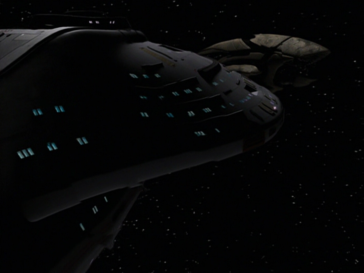 extant_StarTrek_VOY_5x19-TheFight_01541.jpg