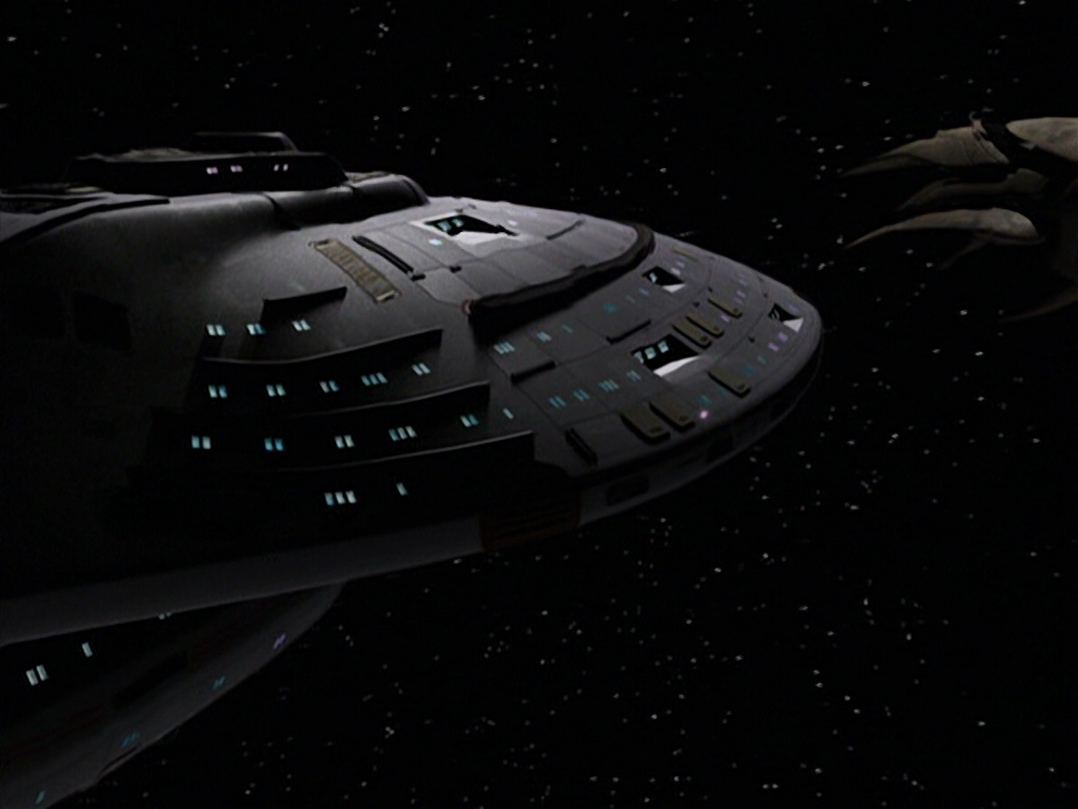extant_StarTrek_VOY_5x19-TheFight_01545.jpg