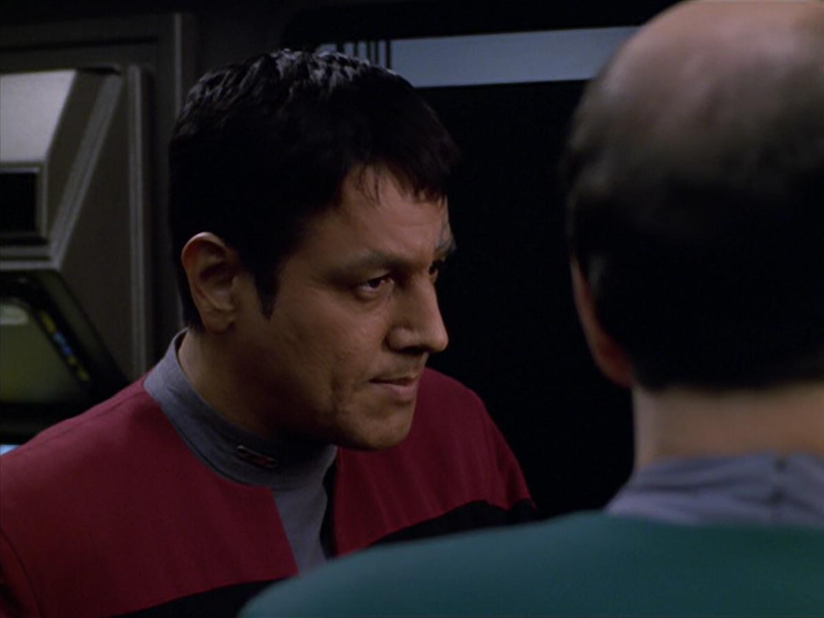 extant_StarTrek_VOY_5x19-TheFight_01607.jpg