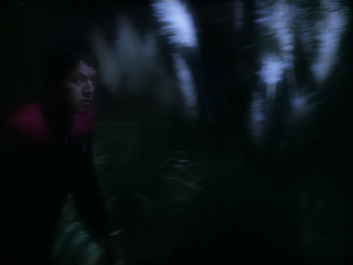 extant_StarTrek_VOY_5x19-TheFight_01697.jpg