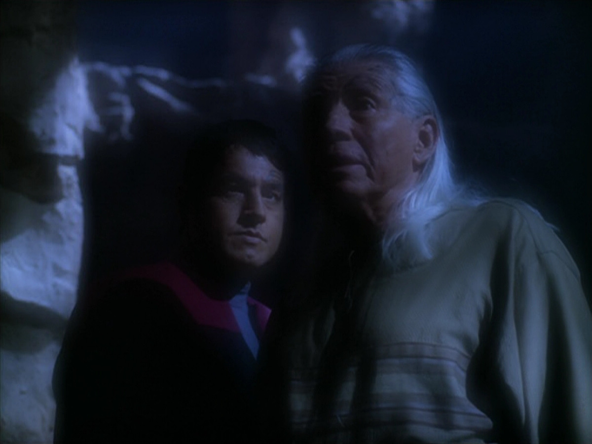 extant_StarTrek_VOY_5x19-TheFight_01717.jpg