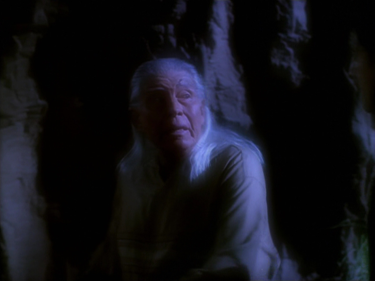 extant_StarTrek_VOY_5x19-TheFight_01747.jpg