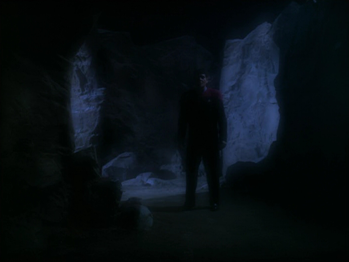 extant_StarTrek_VOY_5x19-TheFight_01778.jpg