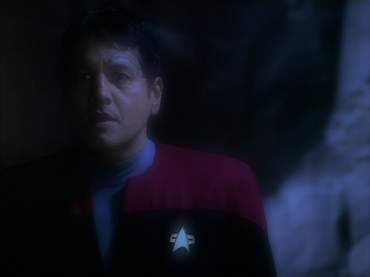 extant_StarTrek_VOY_5x19-TheFight_01791.jpg