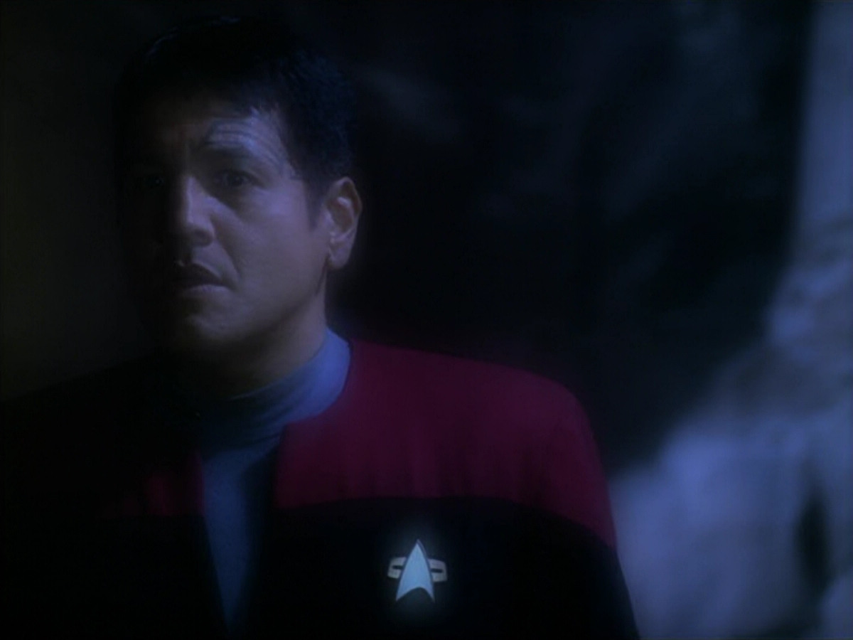 extant_StarTrek_VOY_5x19-TheFight_01797.jpg