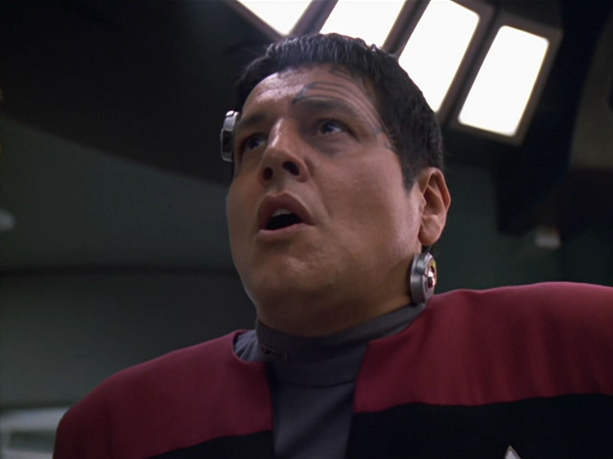 extant_StarTrek_VOY_5x19-TheFight_01918.jpg