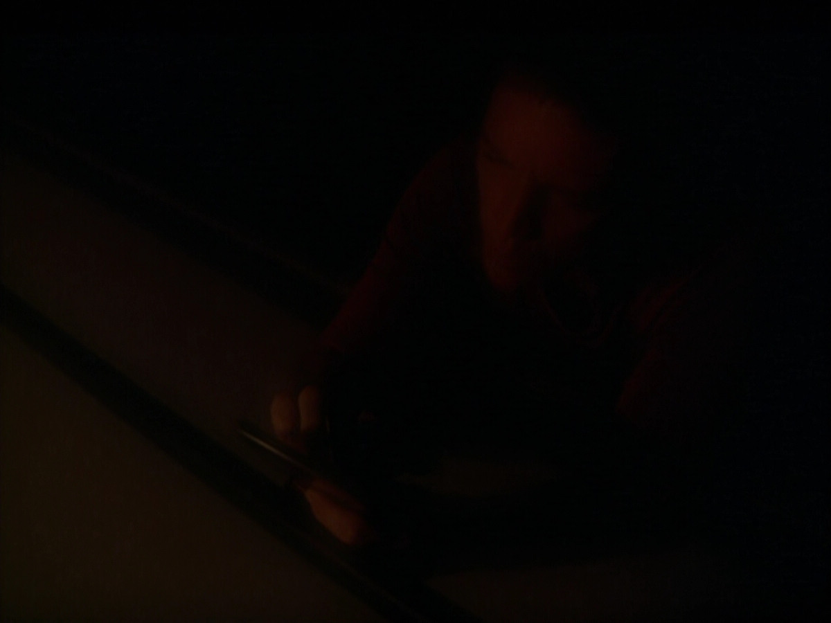 extant_StarTrek_VOY_5x19-TheFight_02192.jpg