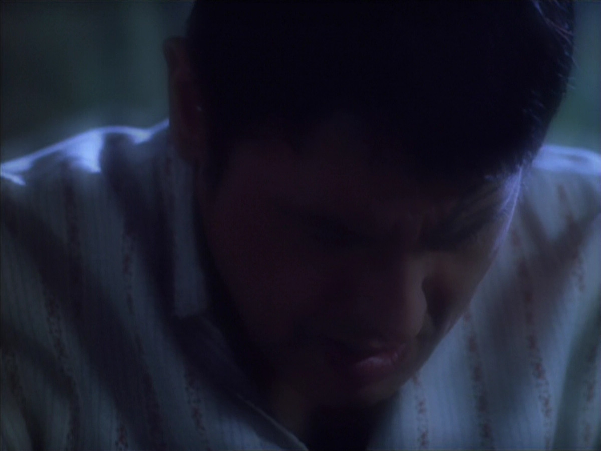 extant_StarTrek_VOY_5x19-TheFight_02508.jpg