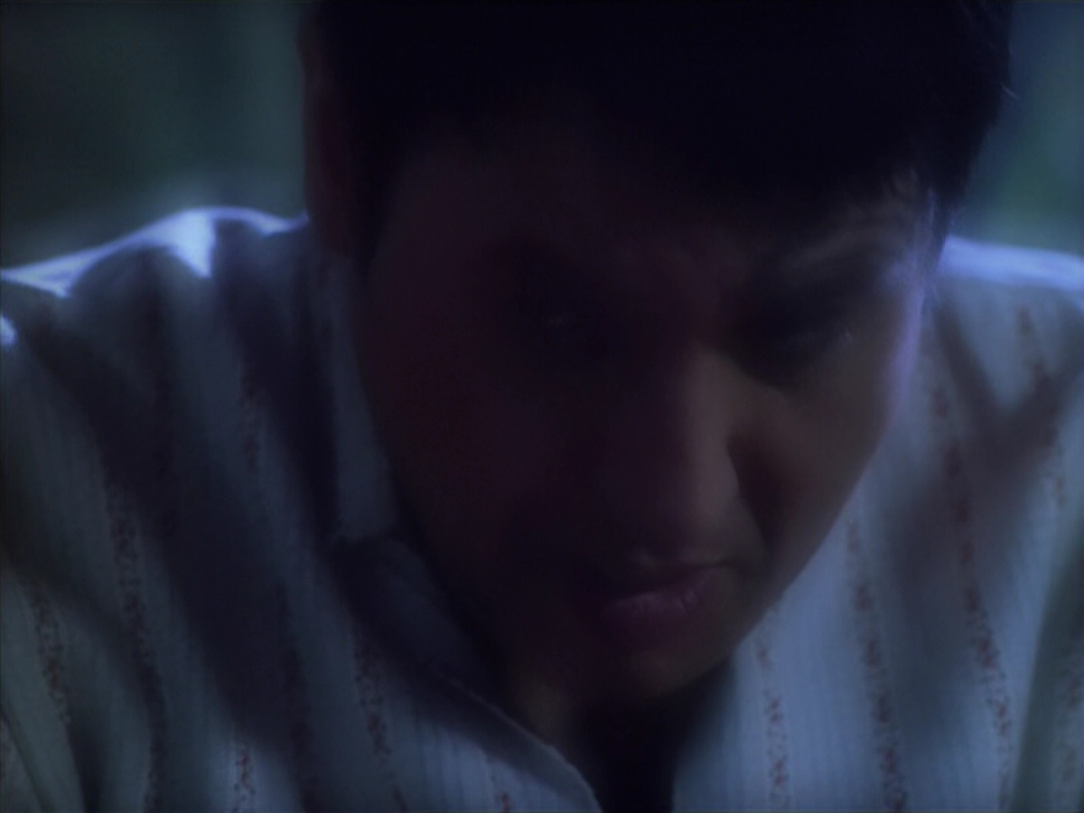 extant_StarTrek_VOY_5x19-TheFight_02509.jpg