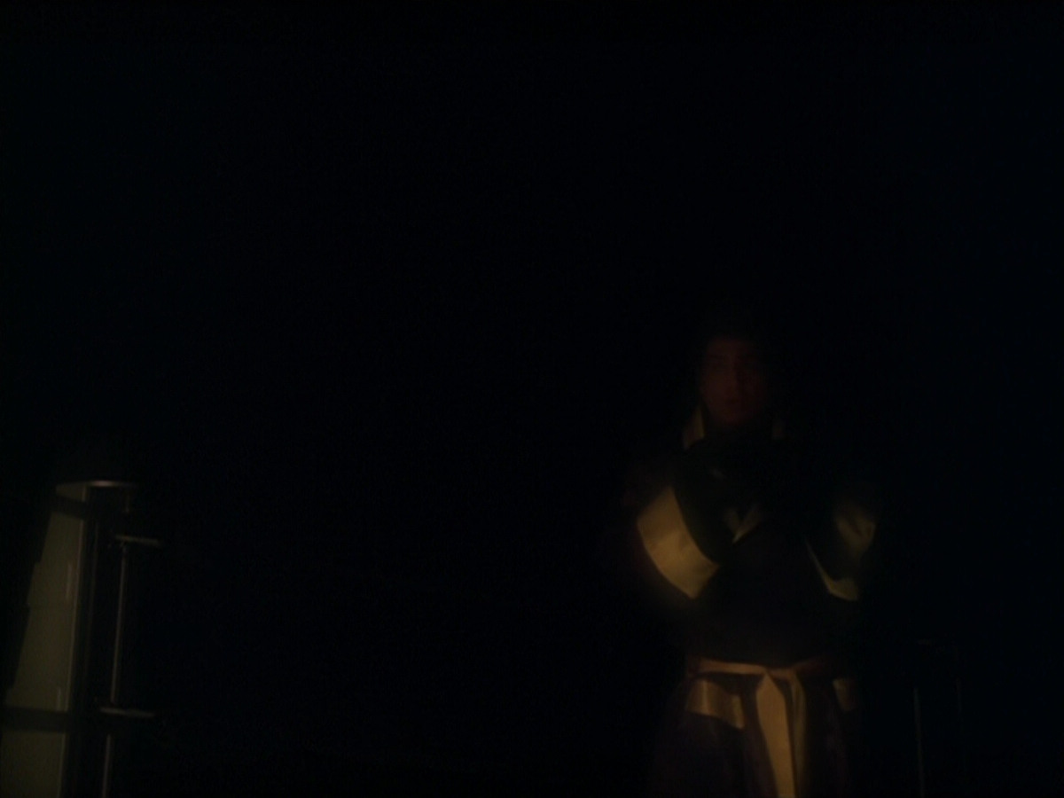 extant_StarTrek_VOY_5x19-TheFight_02717.jpg