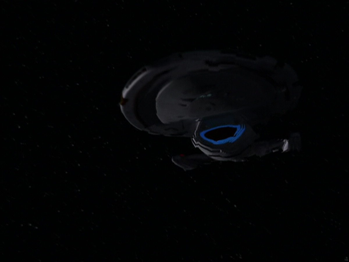 extant_StarTrek_VOY_5x19-TheFight_02786.jpg