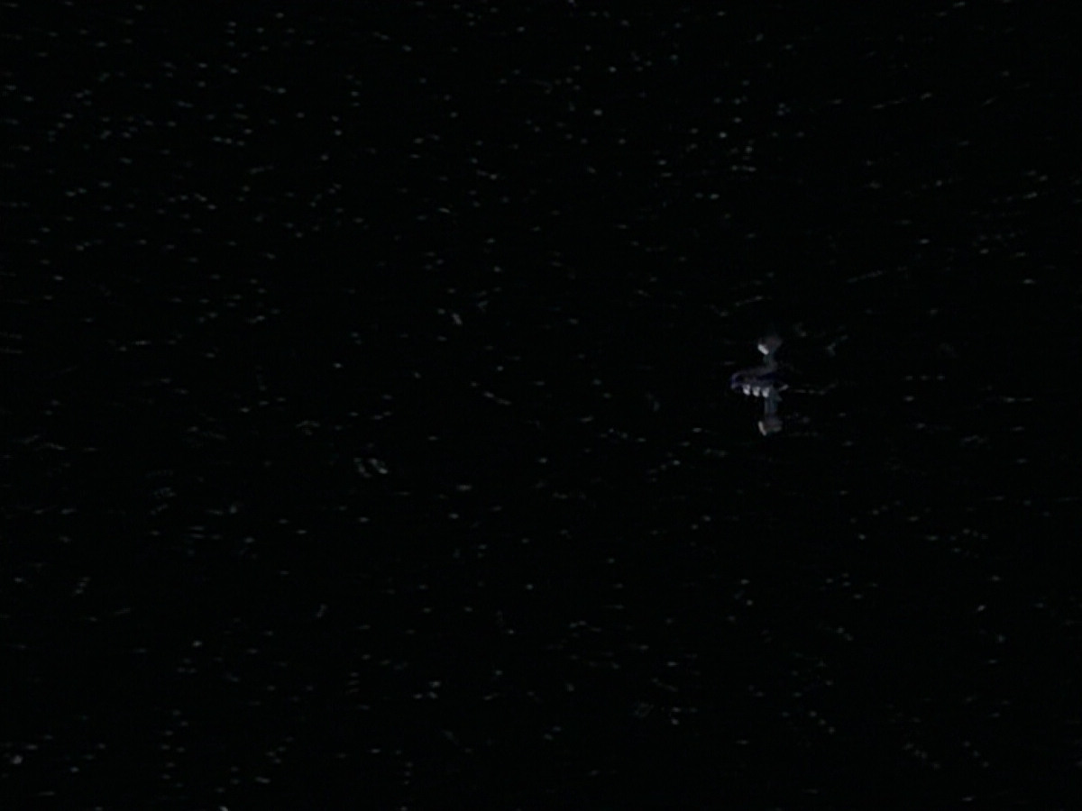 extant_StarTrek_VOY_5x19-TheFight_02795.jpg