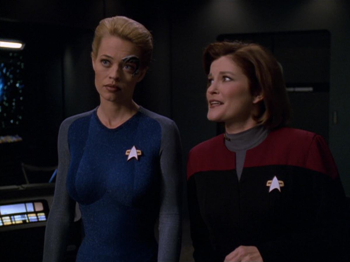 extant_StarTrek_VOY_5x19-TheFight_02915.jpg
