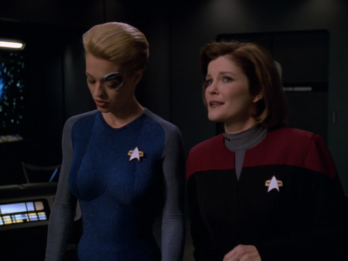 extant_StarTrek_VOY_5x19-TheFight_02917.jpg