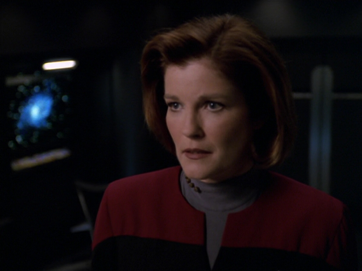 extant_StarTrek_VOY_5x19-TheFight_02962.jpg