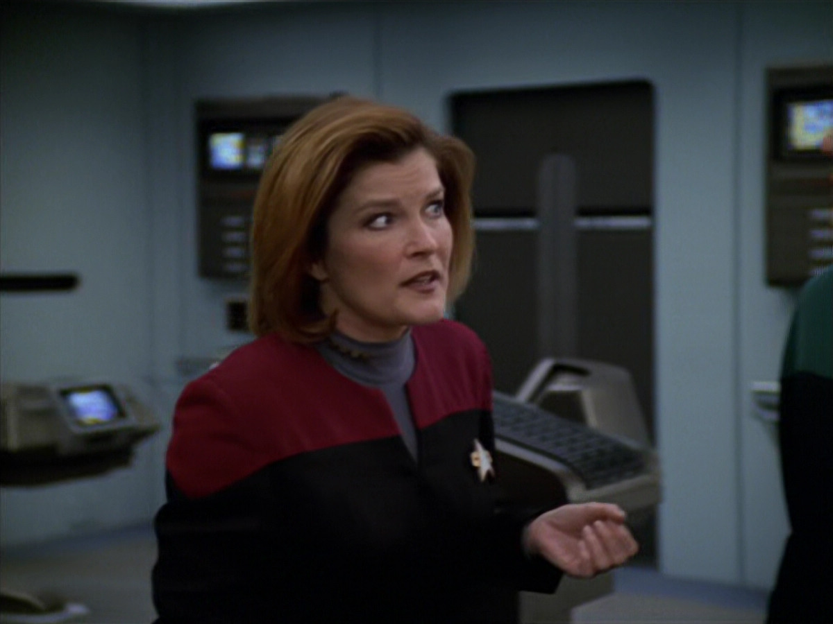 extant_StarTrek_VOY_5x19-TheFight_03111.jpg