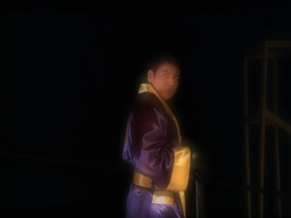 extant_StarTrek_VOY_5x19-TheFight_03287.jpg