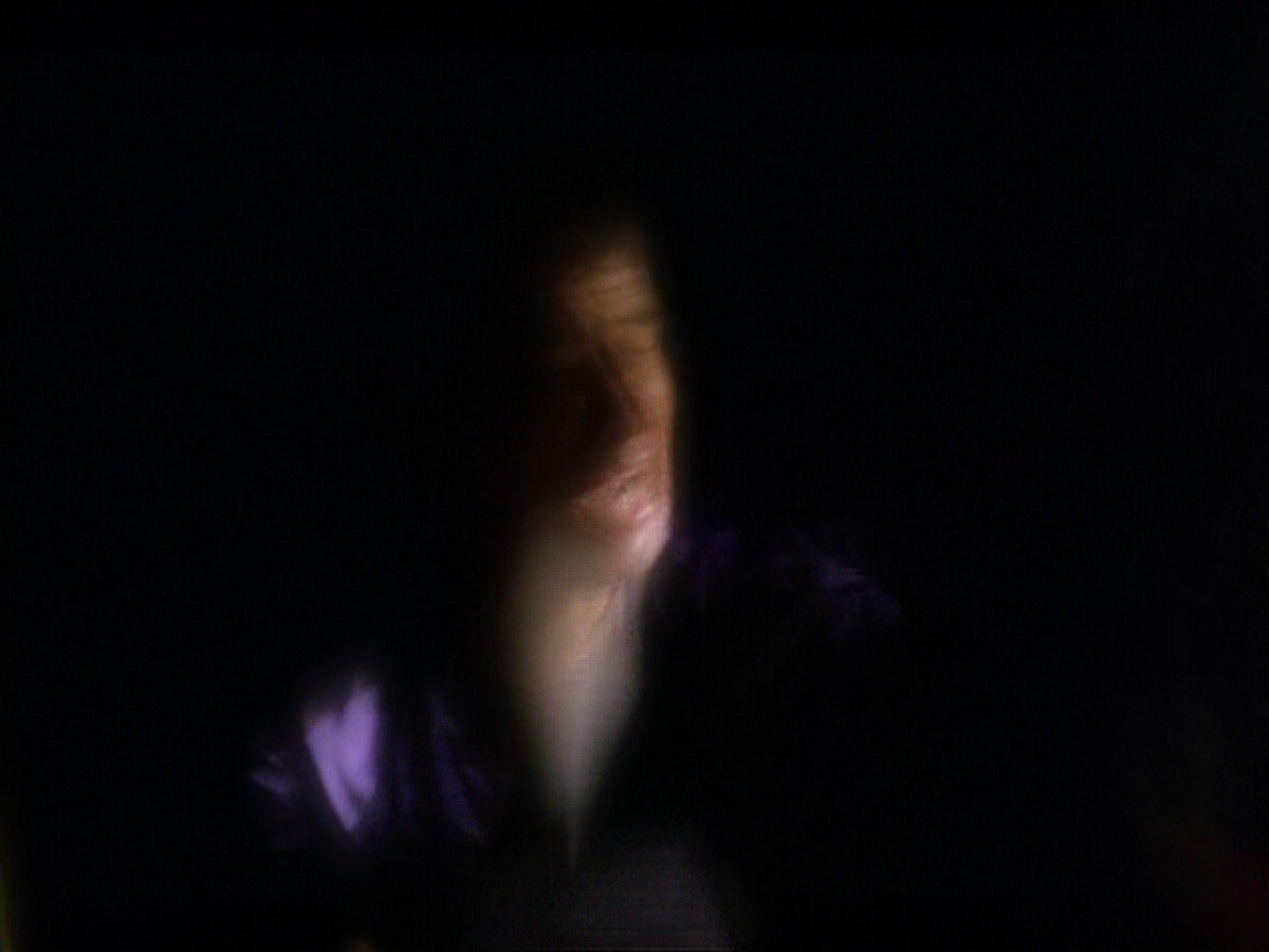 extant_StarTrek_VOY_5x19-TheFight_03439.jpg