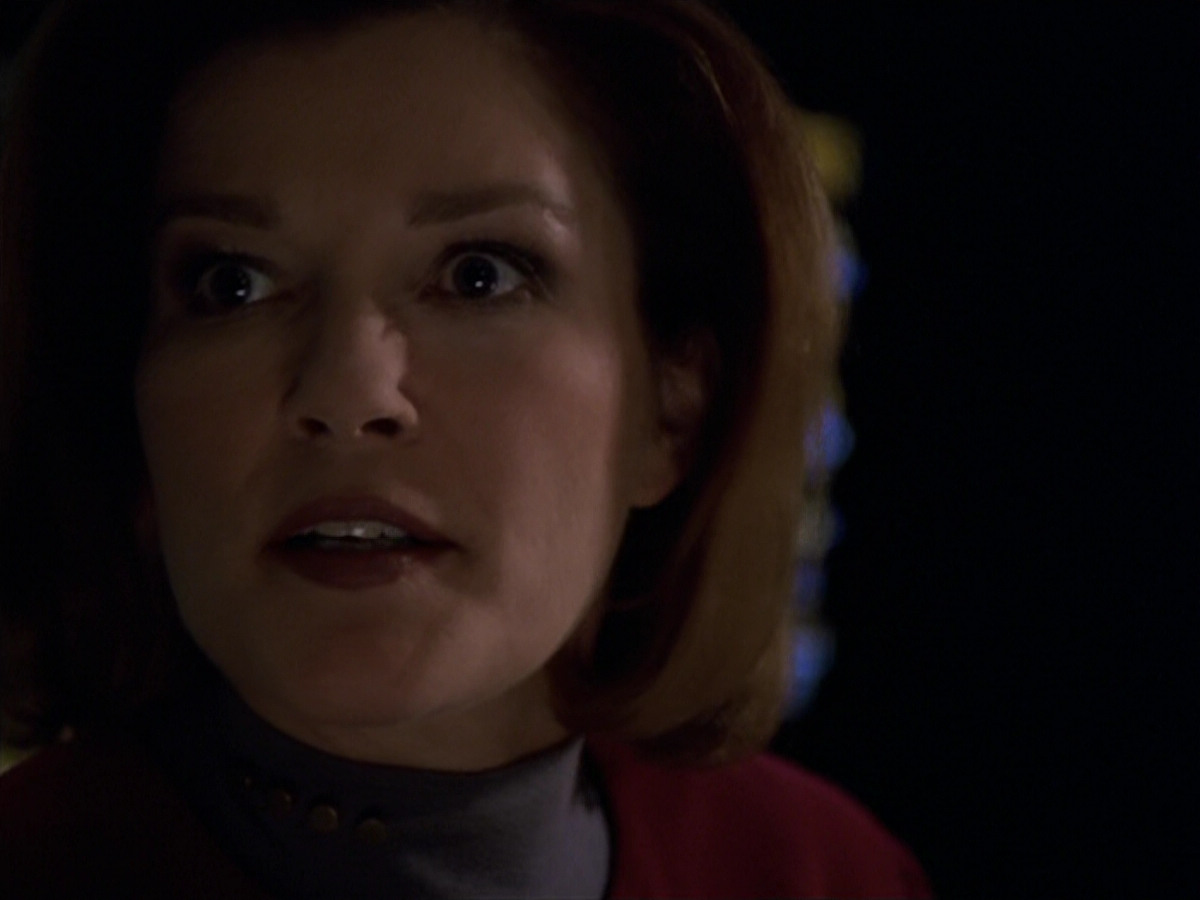 extant_StarTrek_VOY_5x19-TheFight_03615.jpg