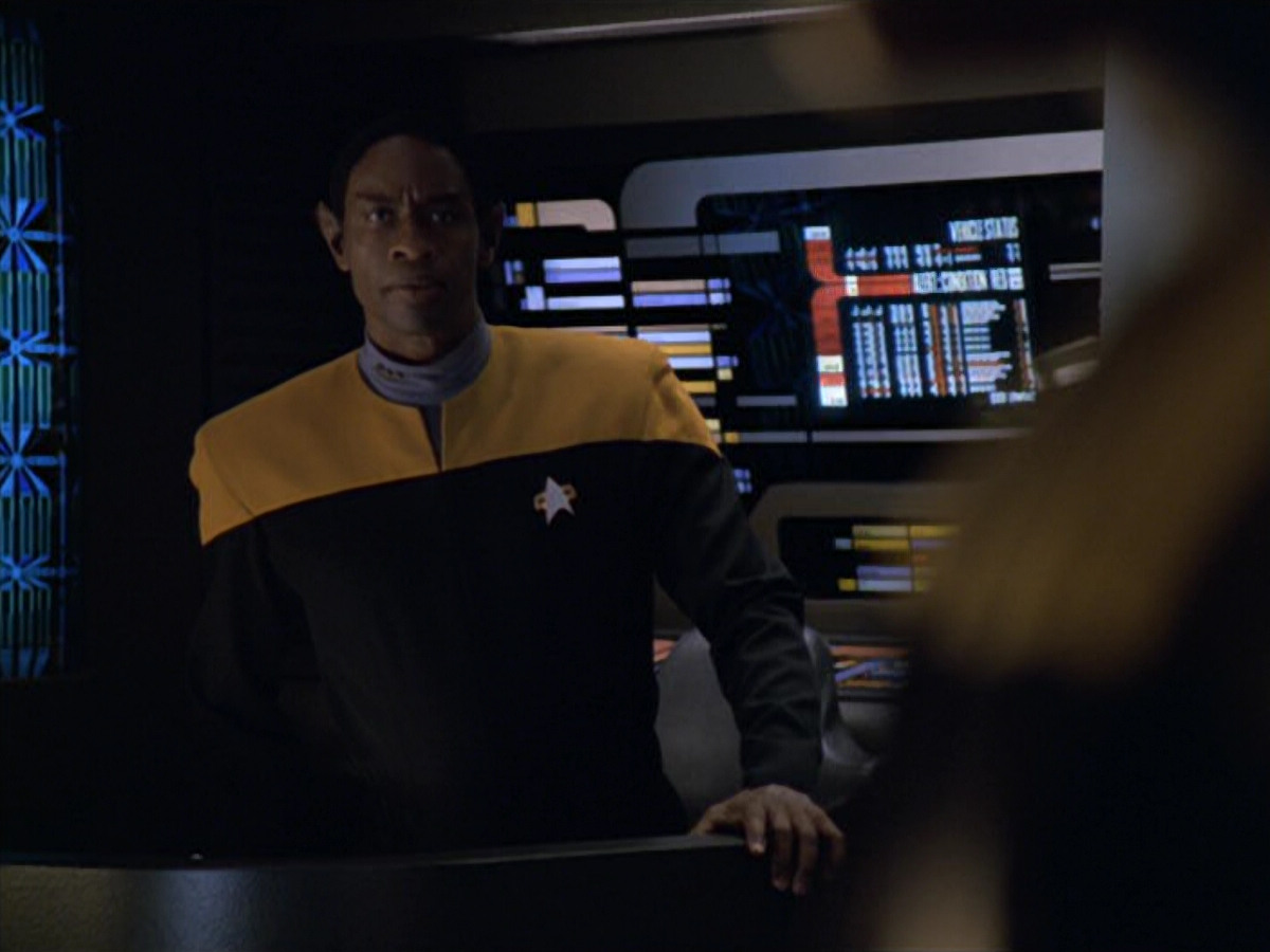 extant_StarTrek_VOY_5x19-TheFight_03616.jpg