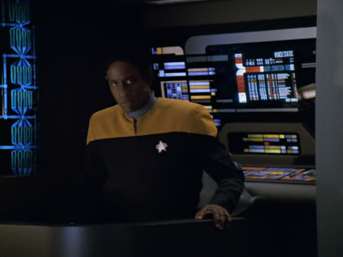 extant_StarTrek_VOY_5x19-TheFight_03648.jpg