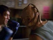 extant_StarTrek_VOY_5x19-TheFight_00495.jpg