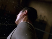 extant_StarTrek_VOY_5x19-TheFight_00525.jpg