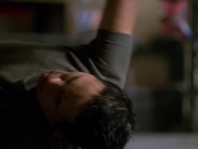extant_StarTrek_VOY_5x19-TheFight_00536.jpg
