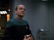 Filename=extant_StarTrek_VOY_5x19-TheFight_00611.jpg
Filesize=122KiB
Dimensions=1200x900
Date added=Nov 21, 2019 extant_StarTrek_VOY_5x19-TheFight_00611.jpg