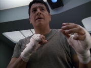 extant_StarTrek_VOY_5x19-TheFight_00663.jpg