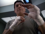extant_StarTrek_VOY_5x19-TheFight_00665.jpg