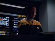 Filename=extant_StarTrek_VOY_5x19-TheFight_00760.jpg
Filesize=170KiB
Dimensions=1200x900
Date added=Nov 21, 2019 extant_StarTrek_VOY_5x19-TheFight_00760.jpg