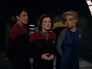 extant_StarTrek_VOY_5x19-TheFight_00902.jpg
