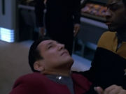 Filename=extant_StarTrek_VOY_5x19-TheFight_01156.jpg
Filesize=143KiB
Dimensions=1200x900
Date added=Nov 21, 2019 extant_StarTrek_VOY_5x19-TheFight_01156.jpg